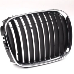 BMW Grille Black Left E39 0862223 51138159315