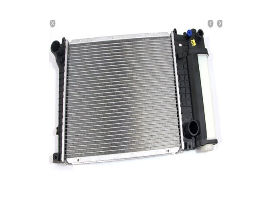 BMW Radiator Manual E36 E34 8mk376711591 Cr264000s 17111247436