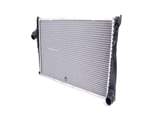 BMW Radiator E90 E91 E92 E93 8mk376754031 Cr1086000p 17117790297