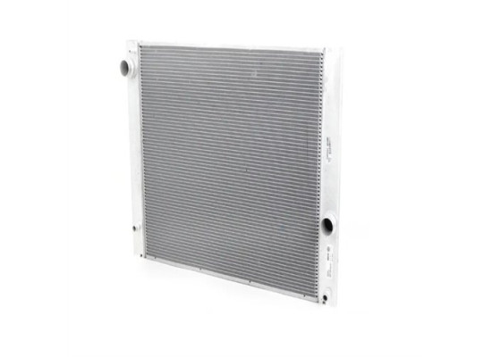 BMW Radiator Auto E60 60772 17117534914