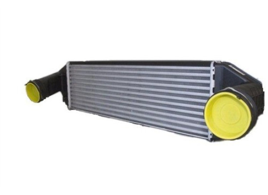 BMW Turbo Radiator 818642 17513453726