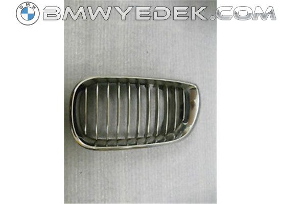 Решетка радиатора BMW E46 09/01 (хромированная новая модель) 51137042961 (Wut-51137042963)