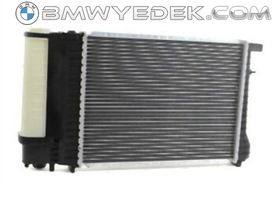 BMW E30 E36 E34 Радиатор ручной без кондиционера - 17111712982 BEHR