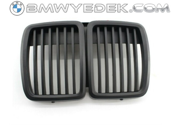 Центральная решетка радиатора BMW E30, матовый черный - 51131884350 WENDER