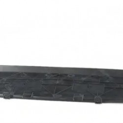 BMW Крышка нижняя 17118632118 BMW Крышка нижняя 17118632118