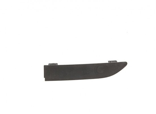 Крышка фаркопа BMW правая 51118250414 Крышка фаркопа BMW правая 51118250414