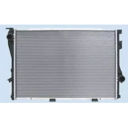 Радиатор BMW E39 E38 17112246012 (Dns-17112246012) Радиатор BMW E39 E38 17112246012 (Dns-17112246012)