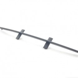 Решетка радиатора BMW, средняя открытая 51118223235 Решетка радиатора BMW, средняя открытая 51118223235