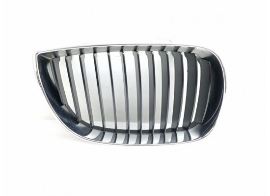 Bmw Izgara Krom Çerçeve Sağ 51137077130
