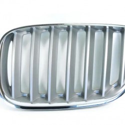 Решетка радиатора Bmw передняя левая 51137124815 Решетка радиатора Bmw передняя левая 51137124815