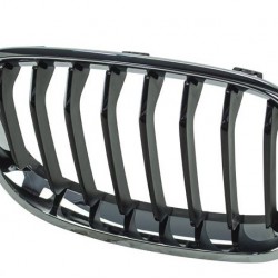 Решетка радиатора BMW передняя правая 51137262118 Решетка радиатора BMW передняя правая 51137262118