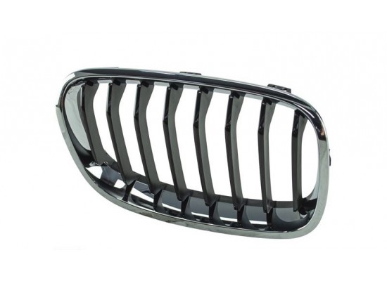 Решетка радиатора BMW передняя правая 51137262118