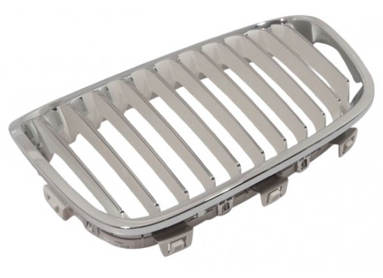 Решетка радиатора Bmw передняя левая 51137262119