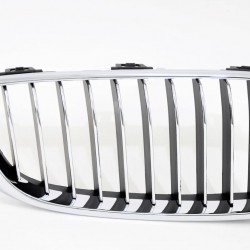 Решетка радиатора BMW передняя правая 51137294816 Решетка радиатора BMW передняя правая 51137294816