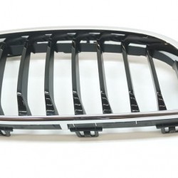 Решетка радиатора BMW передняя правая 51137294818 Решетка радиатора BMW передняя правая 51137294818