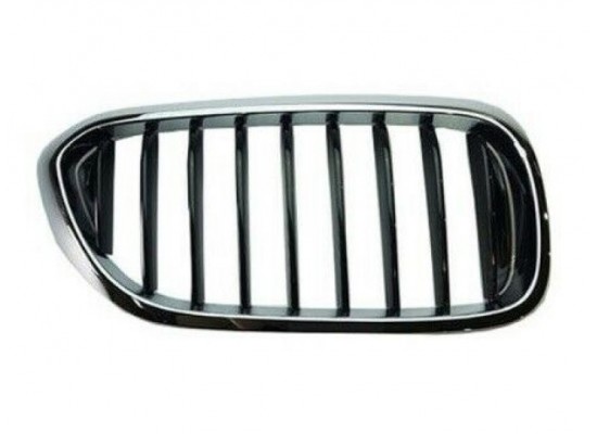 Решетка радиатора BMW передняя правая 51137390864 Решетка радиатора BMW передняя правая 51137390864