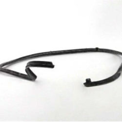 BMW E30 Уплотнитель задней двери левый - 51221888213 BMW Оригинал BMW E30 Уплотнитель задней двери левый - 51221888213 BMW Оригинал