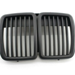 Центральная решетка радиатора BMW E30, матовый черный - 51131884350 WENDER Центральная решетка радиатора BMW E30, матовый черный - 51131884350 WENDER