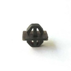 BMW E30 Grille Clip 51711933759 BMW E30 Grille Clip 51711933759