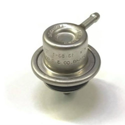 BMW E46 M43 Pressure Regulator 13531729320 BMW E46 M43 Pressure Regulator 13531729320
