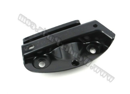 BMW E90 Rear Bumper Stop Bracket Right 51127118194 BMW E90 Rear Bumper Stop Bracket Right 51127118194