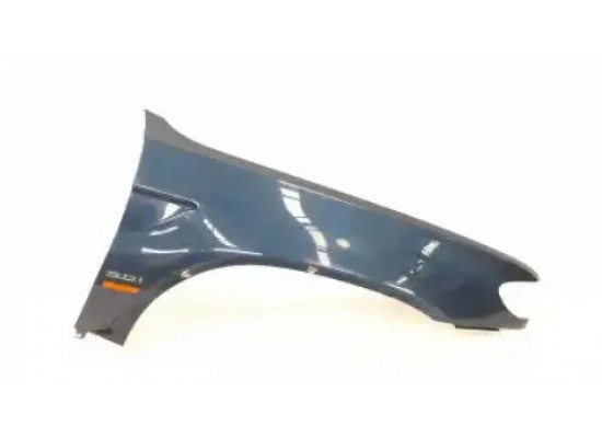 Крыло BMW переднее правое 41357121008