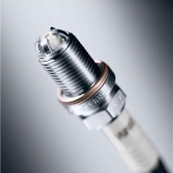 Свеча зажигания Bmw Yrl6lde Z4 12120022902 0242140504 (Bsh-12120022902) Свеча зажигания Bmw Yrl6lde Z4 12120022902 0242140504 (Bsh-12120022902)