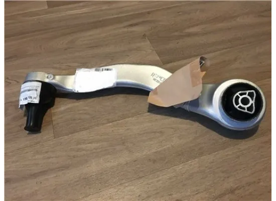 Bmw Salincak Ön-Üst Sağ G30 G31 Touring Bmw 31106861162 Bmw Salincak Ön-Üst Sağ G30 G31 Touring Bmw 31106861162