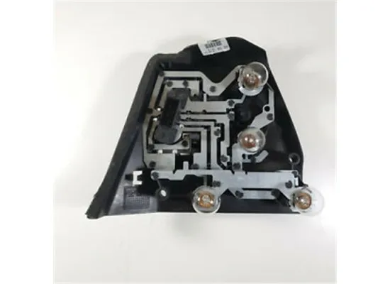 BMW Stop Kapaği Sedan Diş Sari E46 09/2001 63217165866 72370s Ulo 63216907936 BMW Stop Kapaği Sedan Diş Sari E46 09/2001 63217165866 72370s Ulo 63216907936