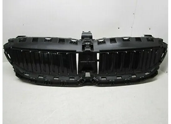 BMW Ön Panel Üst Bakaliti G20-G21-G28 Bmw 51749465188 BMW Ön Panel Üst Bakaliti G20-G21-G28 Bmw 51749465188