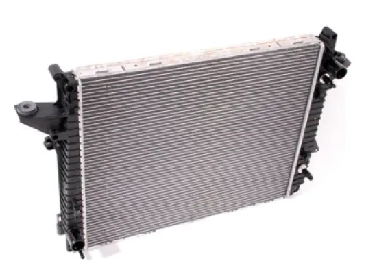 Land Rover Radyatör Discovery 3 Discovery 4 2010-2016 Lr02177s Bri Lr021778 Land Rover Radyatör Discovery 3 Discovery 4 2010-2016 Lr02177s Bri Lr021778