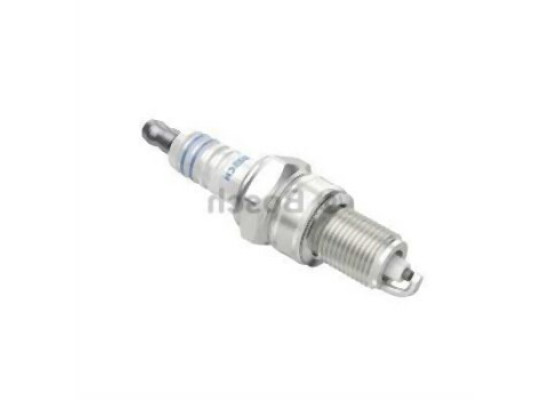 Свеча зажигания WR8LC BMW E30 E32 E34 M20 M30 - 12129061869 BOSCH