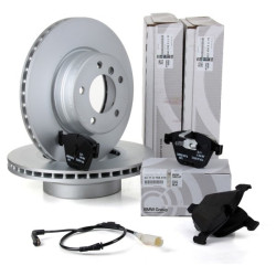 Bmw E60 Case 520d-525i Комплект передних тормозных дисков и колодок OEM